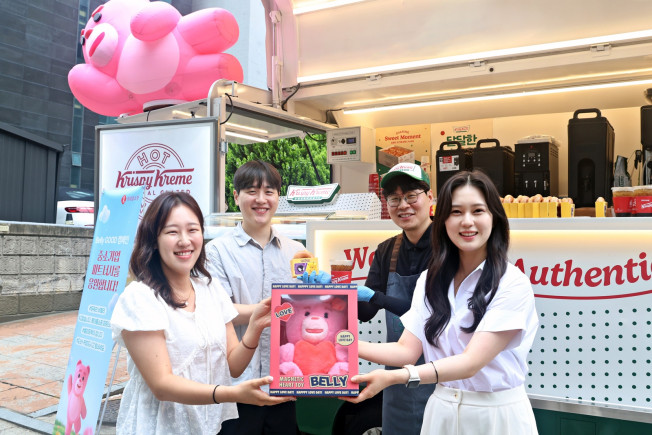 ▲롯데홈쇼핑은 27일 중소 파트너사를 직접 방문해 간식과 응원 메시지를 전달하는 찾아가는 상생 행사 ‘벨리굿’ 캠페인을 진행했다. (사진제공=롯데홈쇼핑)