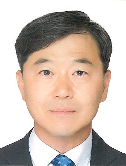 ▲<YONHAP PHOTO-3386> 이재명 대통령, 복지부 2차관에 이형훈 한국공공조직은행장    (서울=연합뉴스) 대통령실은 29일 이재명 대통령이 신임 복지부 2차관에 이형훈 한국공공조직은행장을 임명했다고 밝혔다. 2025.6.29 [대통령실 제공. 재판매 및 DB 금지]    photo@yna.co.kr/2025-06-29 17:06:15/<저작권자 ⓒ 1980-2025 ㈜연합뉴스. 무단 전재 재배포 금지, AI 학습 및 활용 금지>