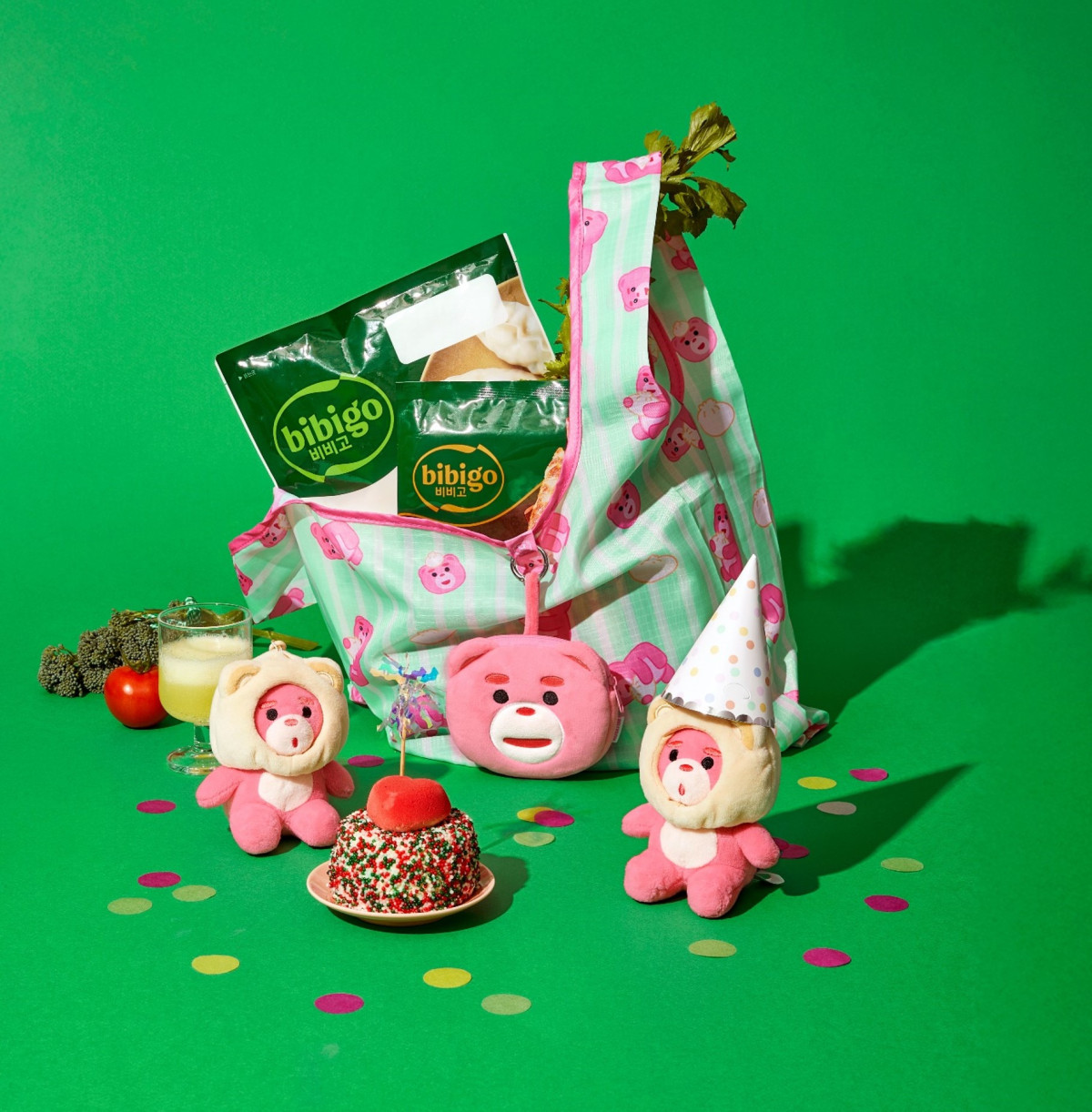 ▲CJ제일제당과 벨리곰의 컬래버 굿즈. (사진제공=CJ제일제당)