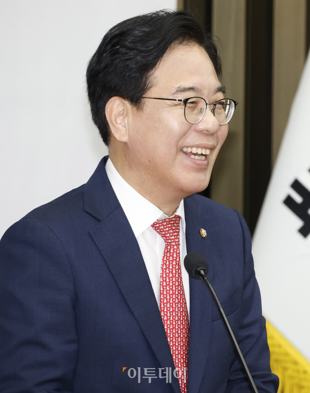 ▲송언석 국민의힘 원내대표가 30일 서울 여의도 국회에서 열린 의원총회에서 발언을 하고 있다. 고이란 기자 photoeran@