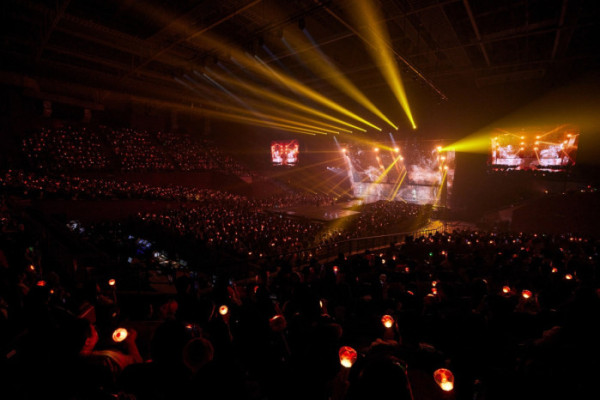 ▲레드벨벳 아이린&슬기 콘서트(사진제공=SM엔터테인먼트)