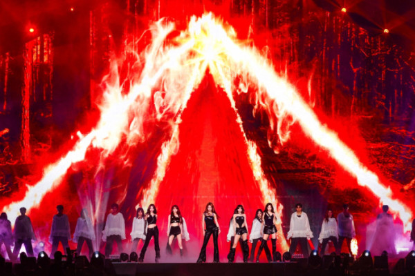 ▲르세라핌 (사진제공=쏘스뮤직)