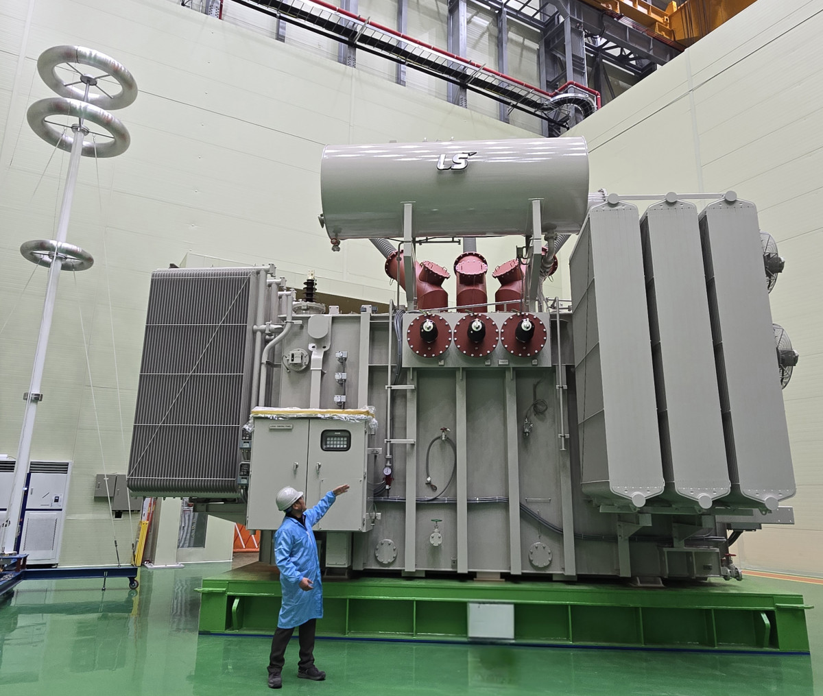 ▲LS일렉트릭 초고압 변압기 (자료제공=LS일렉트릭)