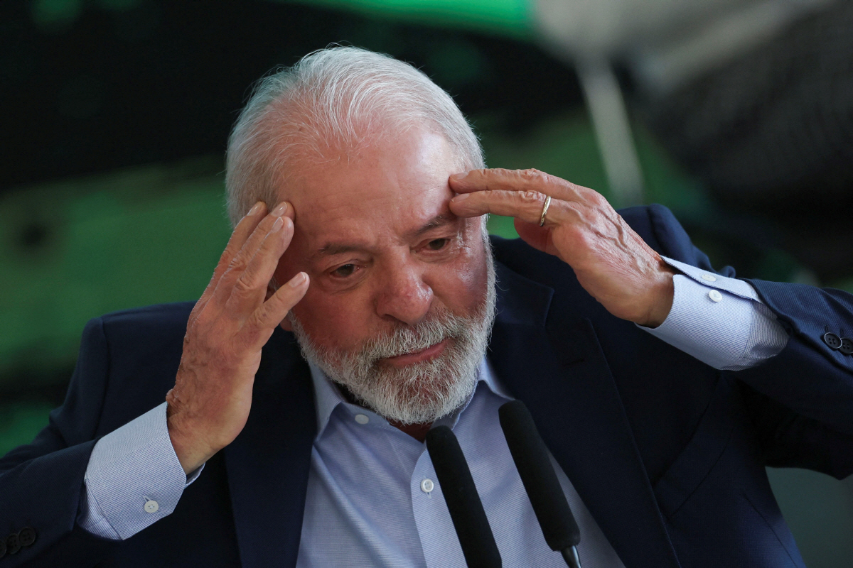 ▲루이스 이나시우 룰라 다 시우바 브라질 대통령이 1일(현지시간) 브라질리아에 있는 플라나우투궁에서 연설하고 있다. (브라질리아/로이터연합뉴스)