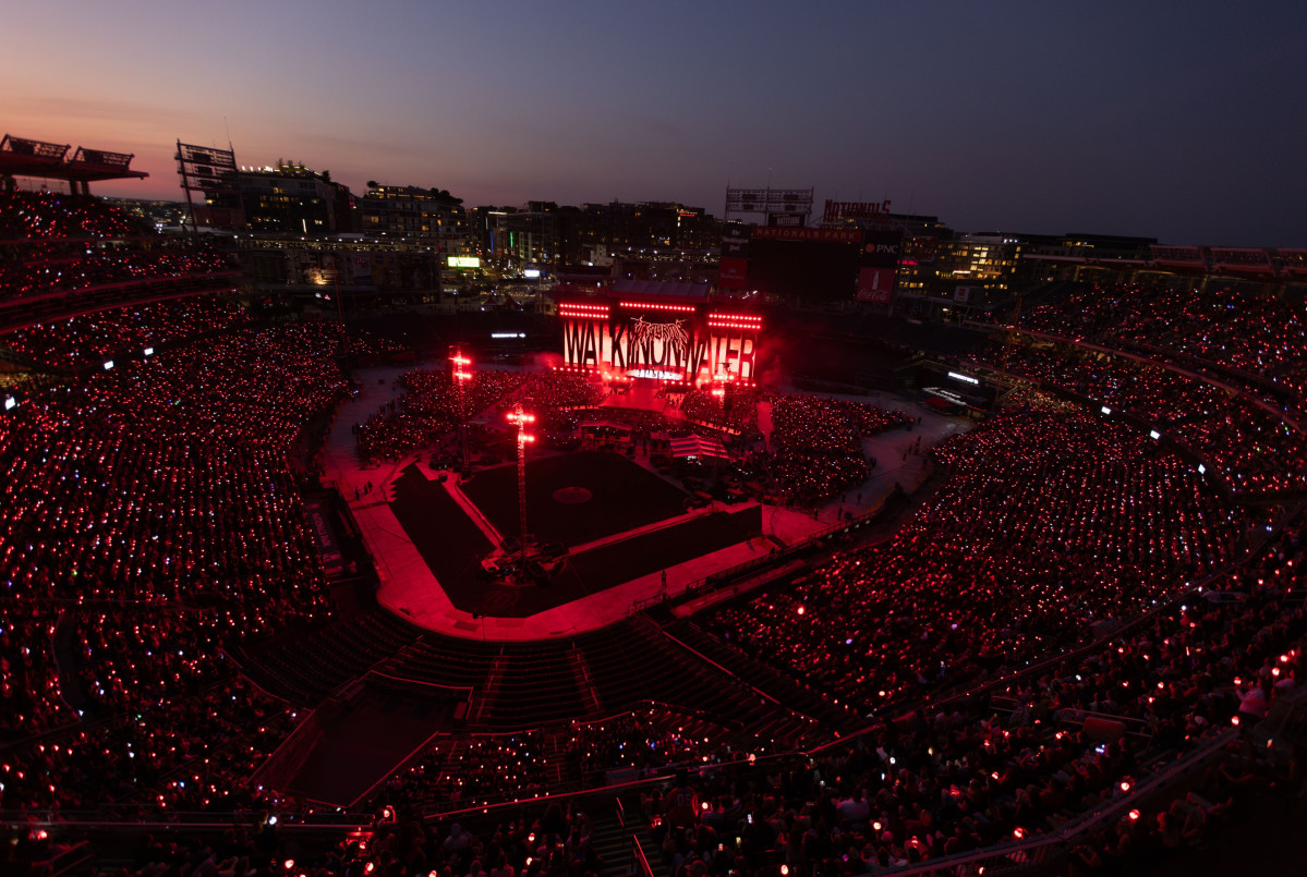 ▲스트레이 키즈가 월드투어 'dominATE' 미국 워싱턴 D.C.에서 공연하고 있다. (사진제공=JYP엔터테인먼트)