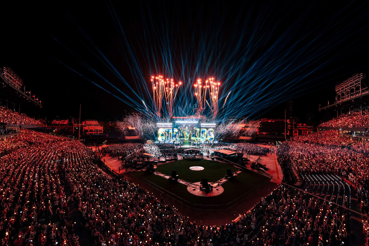 ▲스트레이 키즈가 월드투어 'dominATE' 미국 시카고에서 공연하고 있다. (사진제공=JYP엔터테인먼트)