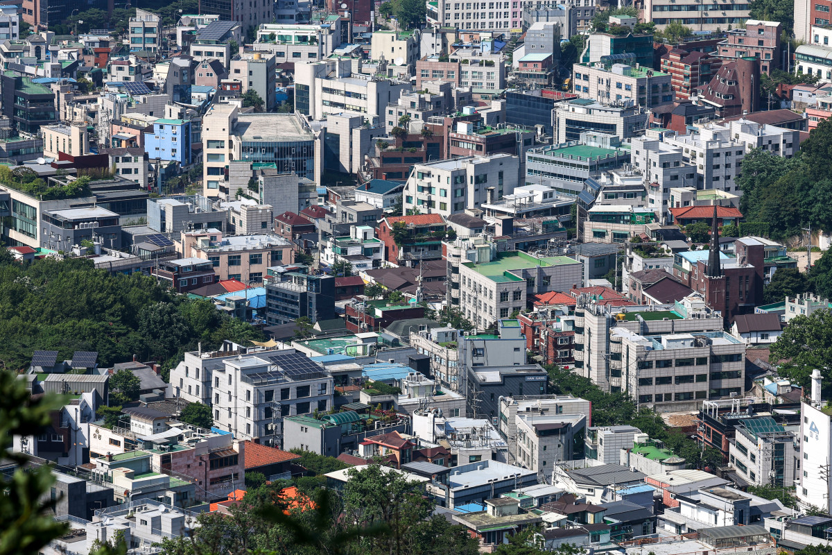 ▲서울 남산에서 바라본 아파트·연립주택 등 집합건물들. (사진제공=연합뉴스)