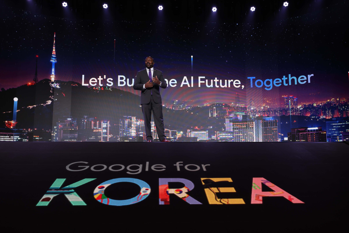 ▲윌슨 화이트 구글 아시아태평양 대외정책협력 총괄 부사장이 2일 서울 강남구 조선 팰리스 호텔에서 열린 ‘구글 포 코리아 2025’에서 ‘대한민국과 구글, AI로 함께 만드는 미래’를 주제로 축사하고 있다. 신태현 기자 holjjak@