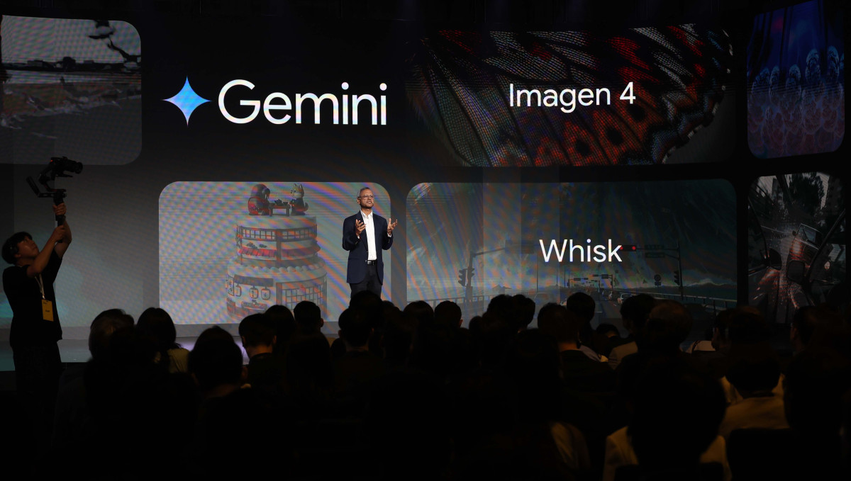 ▲마니쉬 굽타 구글 딥마인드 시니어 디렉터가 2일 서울 강남구 조선 팰리스 호텔에서 열린 ‘구글 포 코리아 2025’에서 ‘새로운 가능성을 여는 구글 AI’를 주제로 축사하고 있다. 신태현 기자 holjjak@