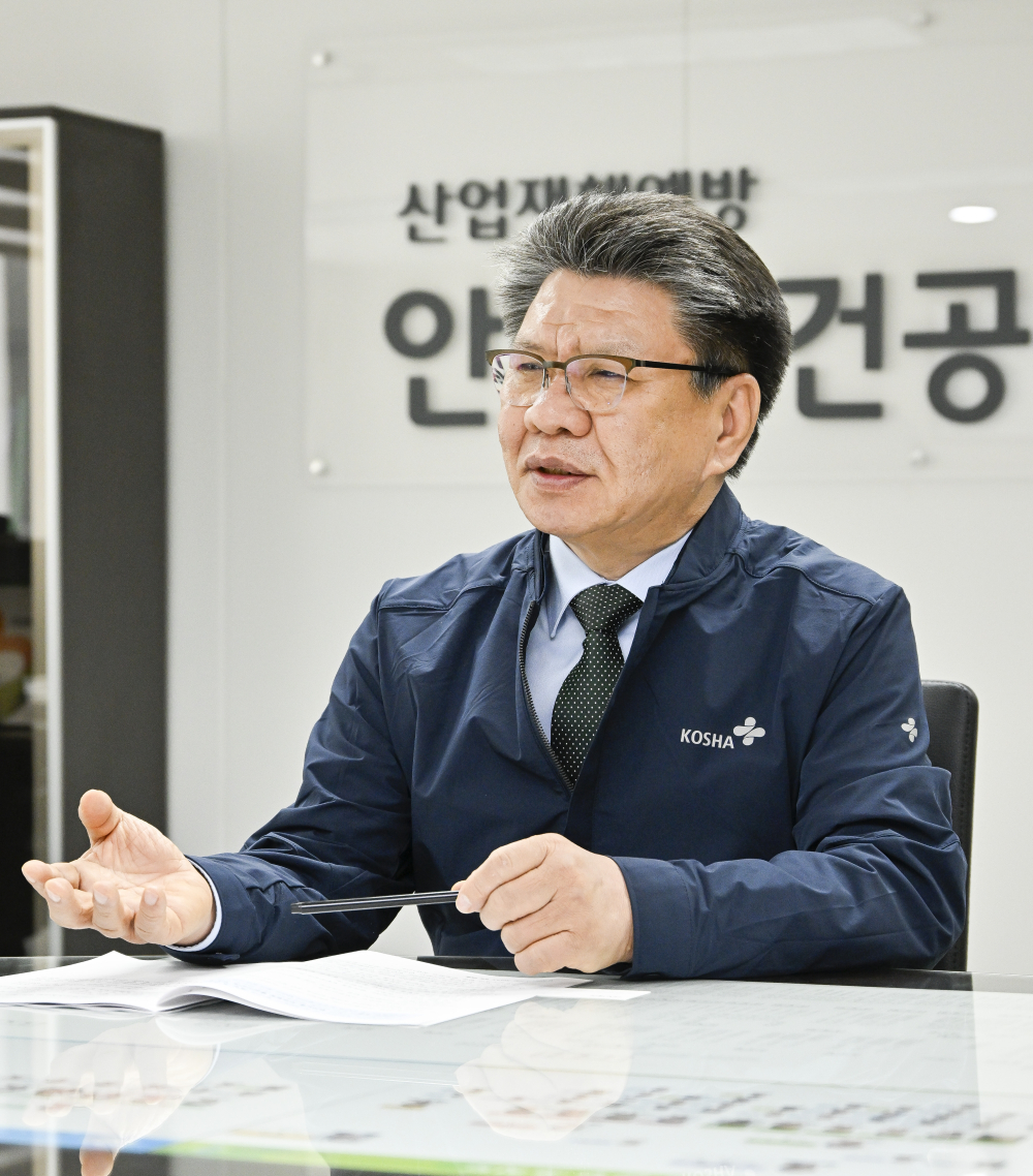 ▲김현중 안전보건공단 이사장이 22일 서울 중구 안전보건공단 서울광역본부에서 이투데이와 인터뷰를 하고 있다. 조현호 기자 hyunho@ (이투데이DB)