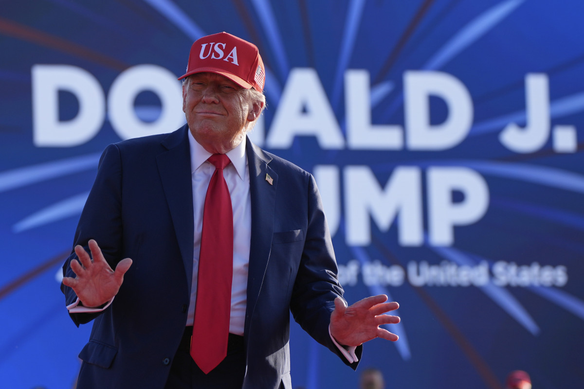 ▲도널드 트럼프 미국 대통령이 3일(현지시간) 디모인에 있는 아이오와주 박람회장에서 열린 '미국을 향한 경의' 기념 행사에 참석했다.  (AP연합뉴스)