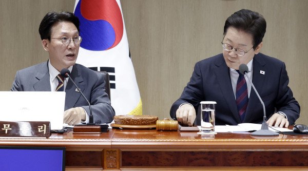 ▲ 김민석 국무총리가 5일 서울 용산 대통령실 청사에서 열린 국무회의에서 인사말을 하고 있다. 2025.7.5 [대통령실통신사진기자단]    (연합뉴스 )