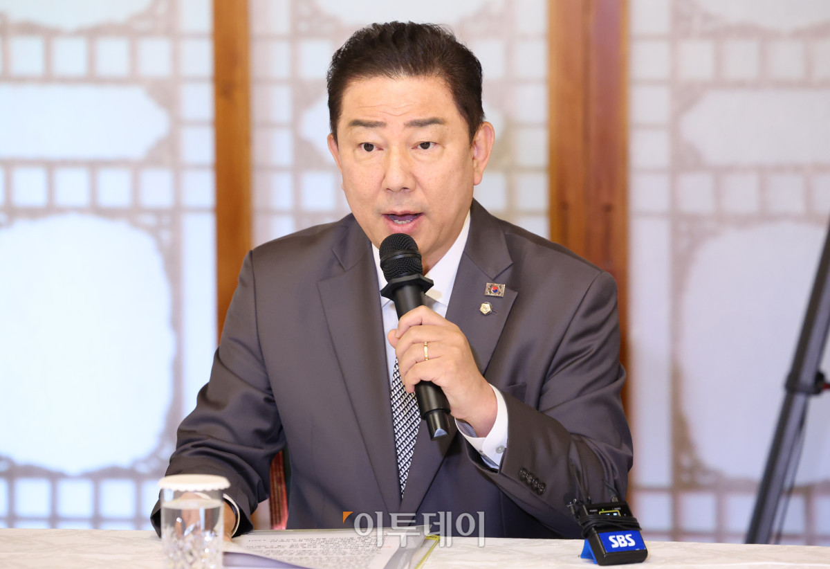 ▲김병기 더불어민주당 대표 직무대행 겸 원내대표가 6일 서울 종로구 국무총리 공관에서 열린 이재명 정부 첫 고위당정협의회에서 발언을 하고 있다. 조현호 기자 hyunho@