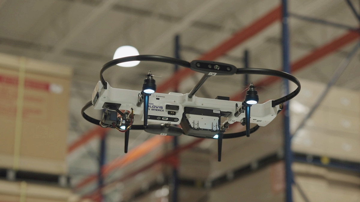 ▲현대자동차그룹 메타플랜트 아메리카(HMGMA) 내 통합물류센터(CC)의 재고관리에 투입 된 자율비행드론. (사진=현대글로비스)