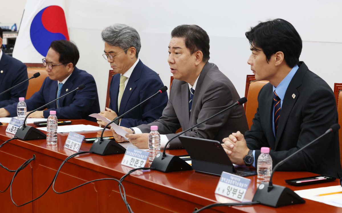 ▲김병기 더불어민주당 대표 직무대행 겸 원내대표가 7일 서울 여의도 국회에서 열린 더불어민주당 정치검찰 조작기소대응 TF 발대식에서 발언하고 있다. 신태현 기자 holjjak@