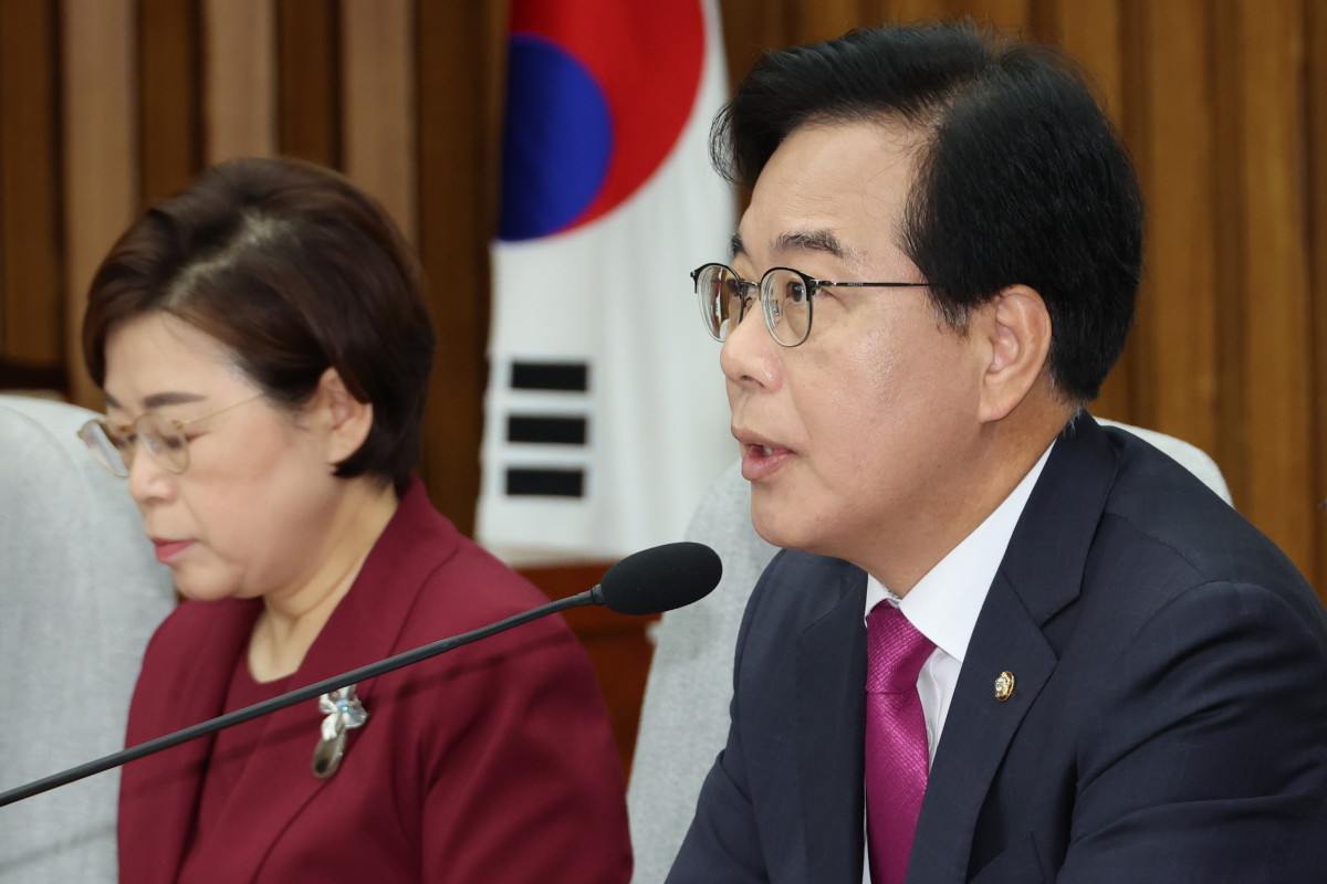 ▲국민의힘 송언석 비대위원장 겸 원내대표가 8일 서울 여의도 국회에서 열린 원내대책회의에서 발언하고 있다. 2025.7.8 (연합뉴스)