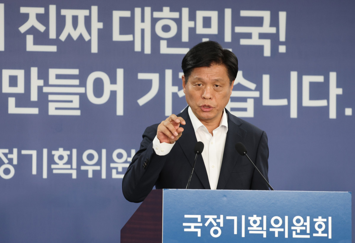 ▲조승래 국정기획위원회 대변인이 지난달 29일 서울 종로구 정부서울청사 별관 국정기획위원회에서 열린 현안 관련 기자간담회에 참석해 발언하고 있다. (사진=뉴시스)