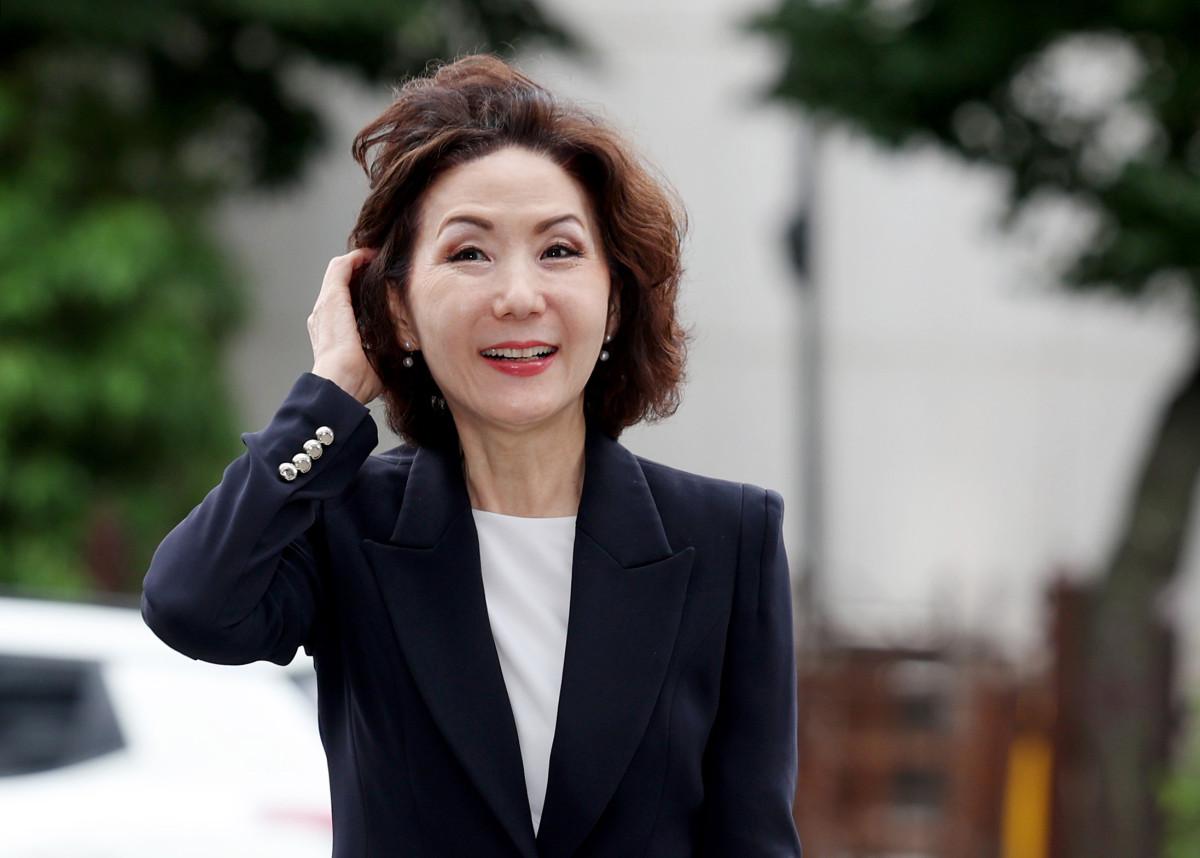 ▲이진숙 사회부총리 겸 교육부 장관 후보자가 30일 오전 서울 여의도 한국교육시설안전원에 마련된 인사청문회 준비 사무실로 출근하고 있다. (뉴시스)