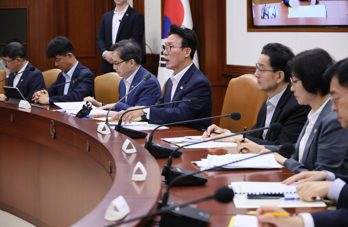 ▲김민석 국무총리가 10일 서울 종로구 정부서울청사에서 열린 국정현안관계장관회의에서 발언하고 있다. (연합뉴스)