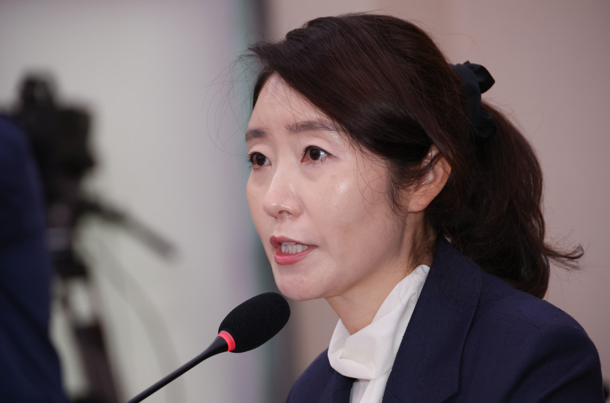 ▲강선우 여성가족부 장관 후보자가 14일 서울 여의도 국회 여성가족위원회에서 열린 인사청문회에서 질문에 답하고 있다. (연합뉴스)