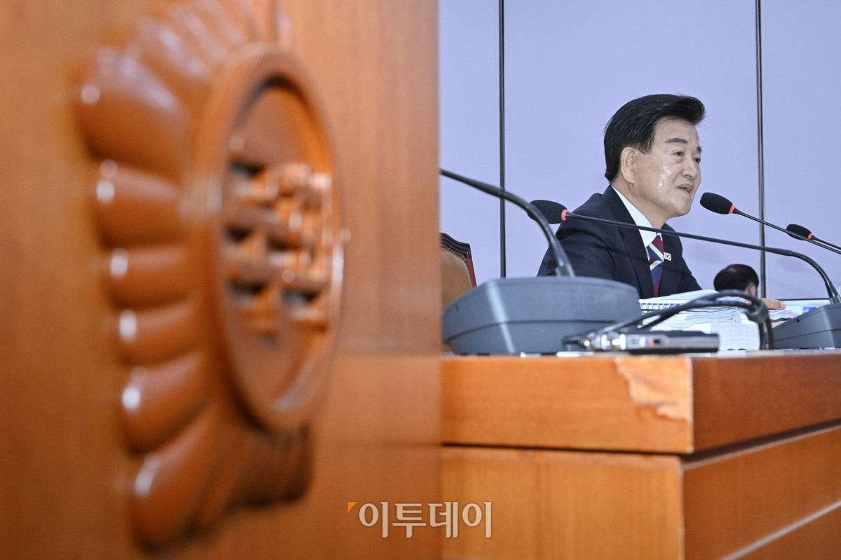 ▲정동영 통일부 장관 후보자가 14일 서울 여의도 국회 외교통일위원회에서 열린 인사청문회에서 의원들의 질의에 답변하고 있다. 조현호 기자 hyunho@