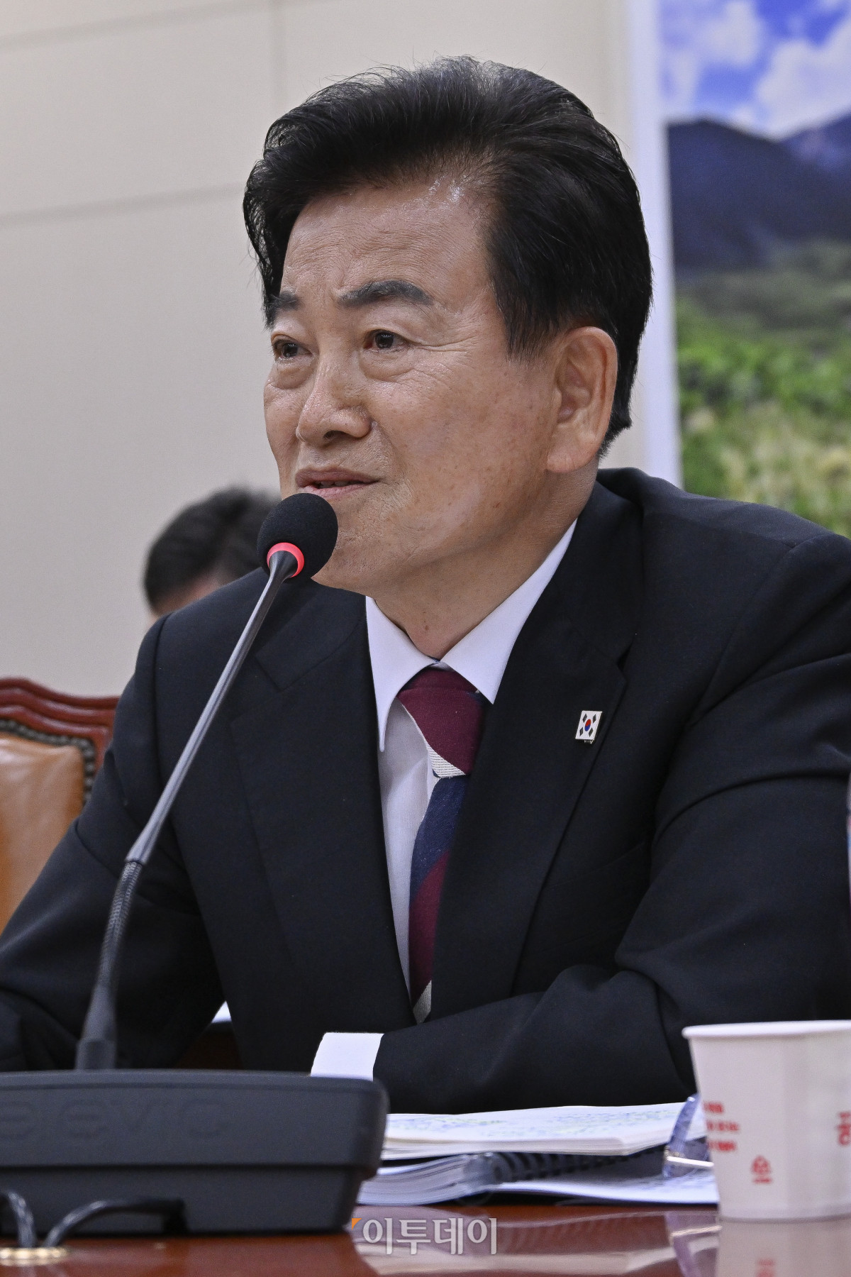 ▲정동영 통일부 장관 후보자가 14일 서울 여의도 국회 외교통일위원회에서 열린 인사청문회에서 의원들의 질의에 답변하고 있다. 조현호 기자 hyunho@