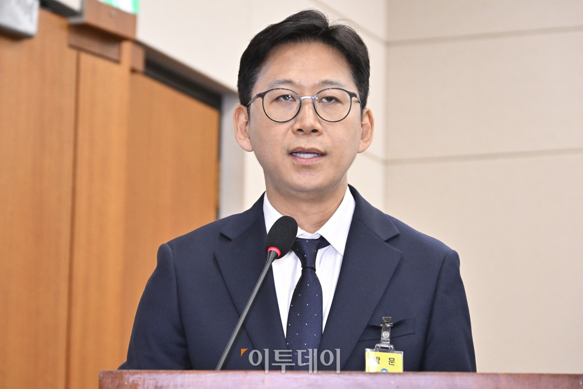 ▲배경훈 과학기술정보통신부 장관 후보자가 14일 서울 여의도 국회 과학기술정보방송통신위원회에서 열린 인사청문회에서 모두발언을 하고 있다. 조현호 기자 hyunho@