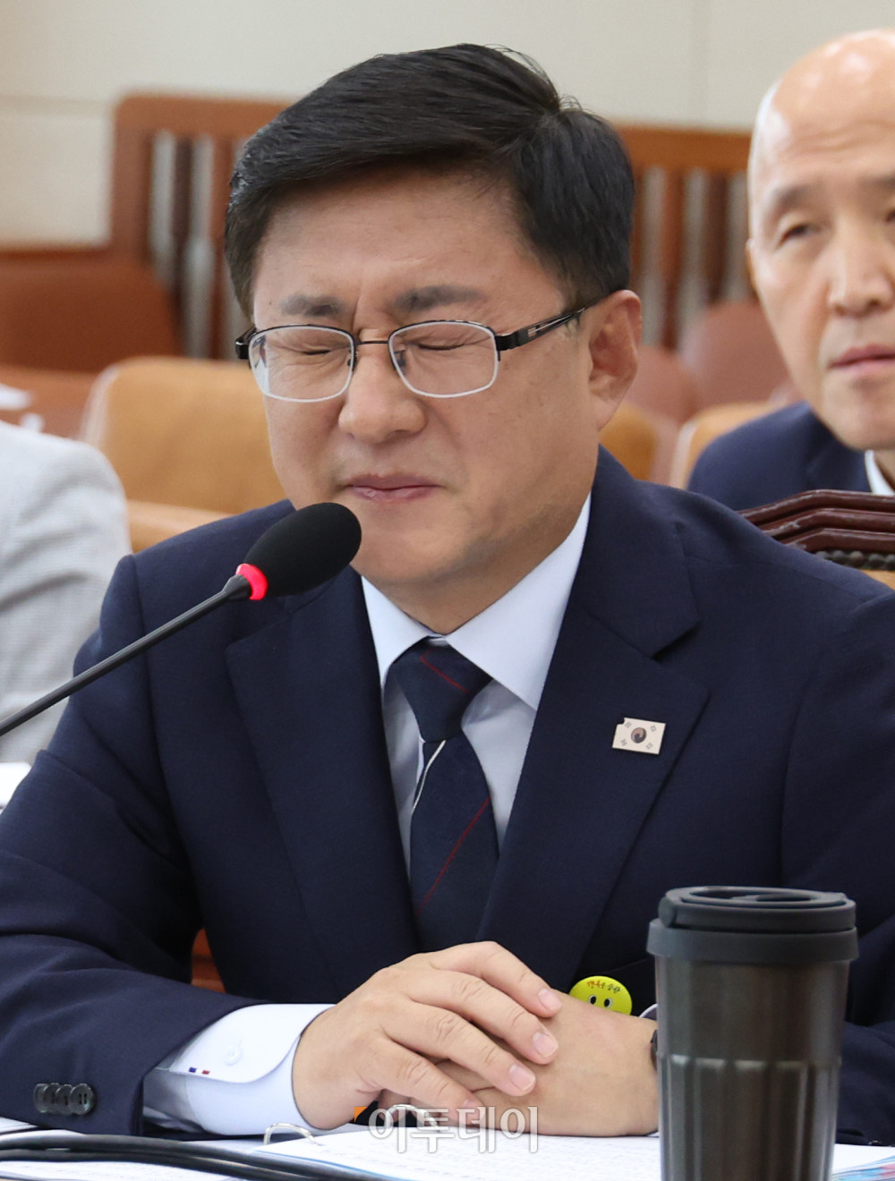 ▲김성환 환경부 장관 후보자가 15일 서울 여의도 국회 환경노동의원회 전체회의에서 열린 인사청문회에서 의원 질의에 답하고 있다. 고이란 기자 photoeran@