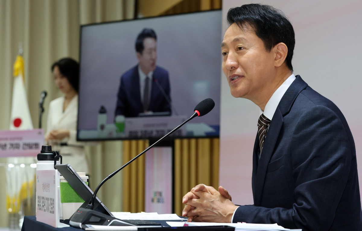 ▲오세훈 서울시장이 16일 서울시청에서 열린 ‘민선 8기 3주년 기자간담회:가열차게 일상혁명’에서 인사말을 하고 있다. 신태현 기자 holjjak@