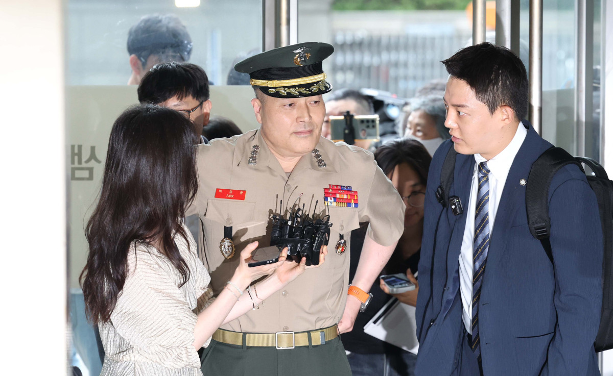 ▲박정훈 해병대 수사단장(대령)이 16일 서울 서초구 채상병 특검 사무실에 참고인 신분으로 출석하고 있다. 신태현 기자 holjjak@