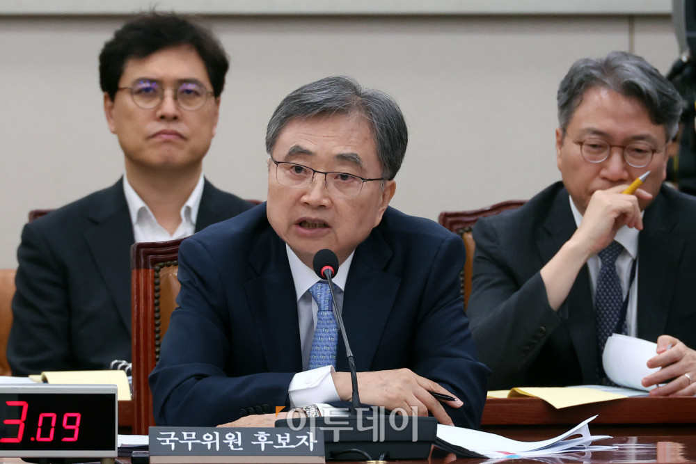 ▲조현 외교부 장관 후보자가 17일 서울 여의도 국회 외교통일위원회에서 열린 인사청문회에서 의원 질의에 답하고 있다. 고이란 기자 photoeran@
