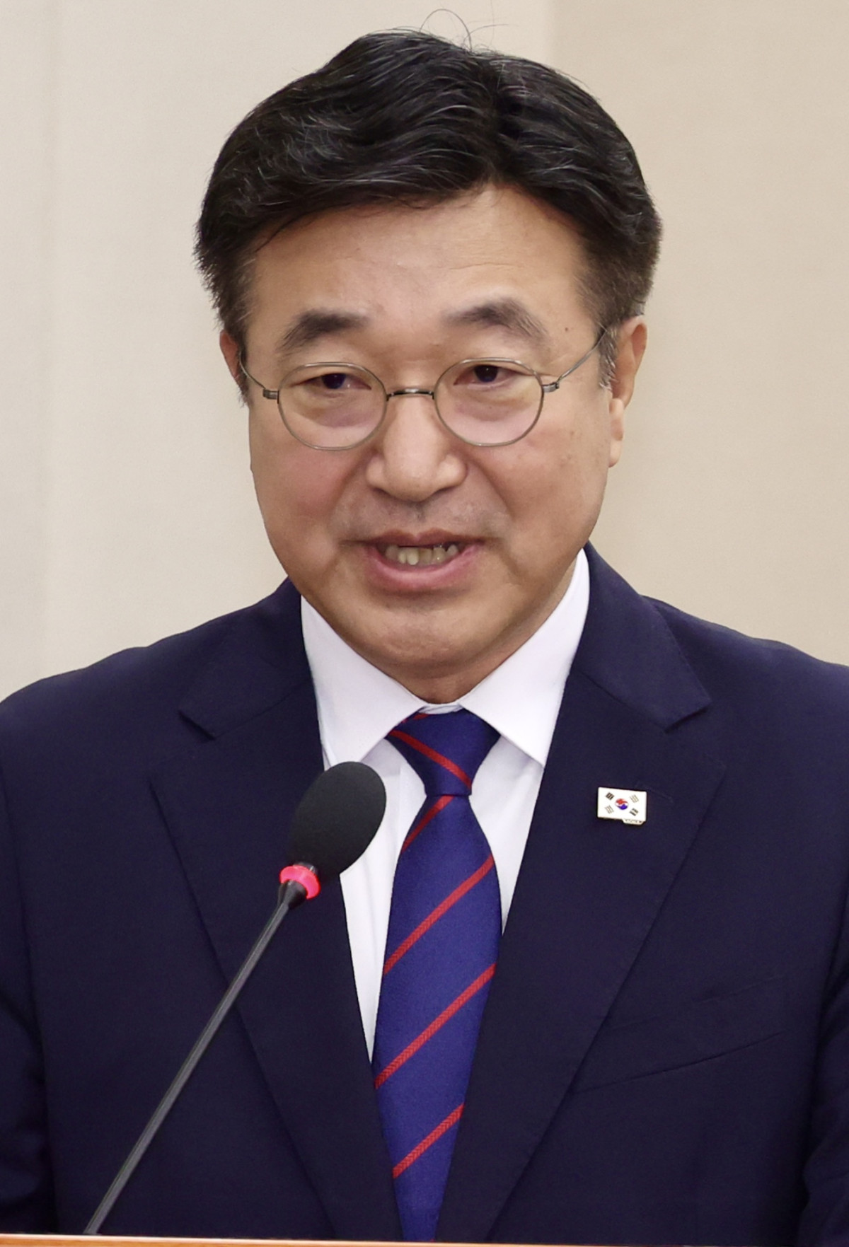 ▲윤호중 행정안전부 장관 후보자가 18일 서울 여의도 국회 행정안전위원회에서 열린 인사청문회에서 모두 발언을 하고 있다. (뉴시스)