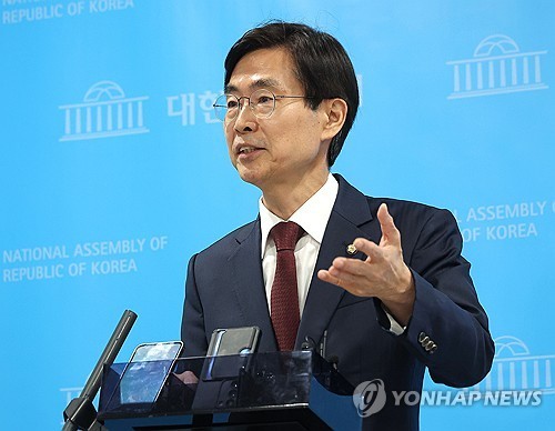 ▲당 대선 후보 교체 규탄하는 조경태 의원. (연합뉴스)