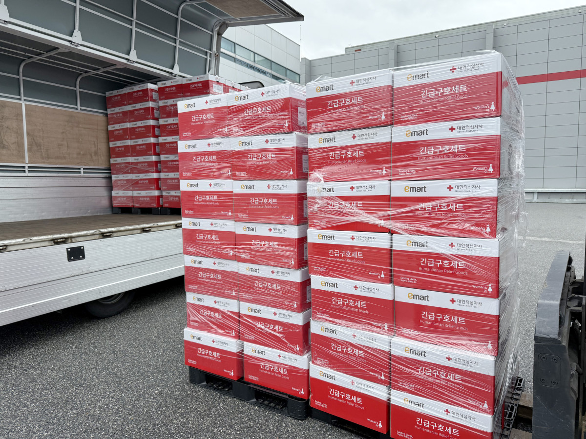 ▲이마트 긴급구호세트 물품. (사진제공=신세계그룹)