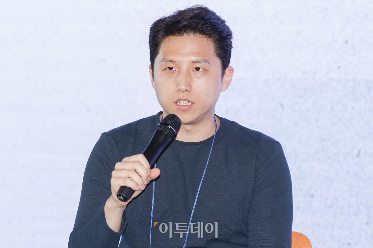 ▲이경록 해시드 매니저가 21일 서울 강남구 해시드라운지에서 열린 솔라나 미디어데이에서 페널토론을 진행하고 있다. 조현호 기자 hyunho@