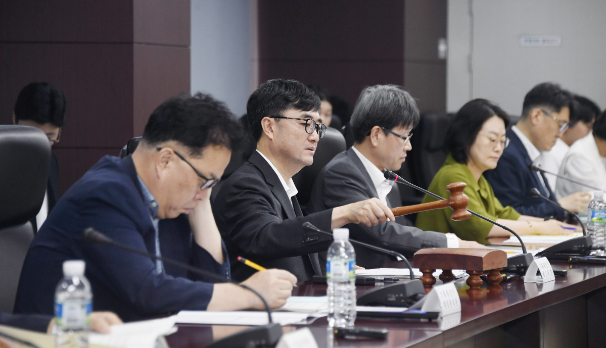 ▲임기근 기획재정부 차관이 7월 22일 오전 서울 종로구 한국무역보험공사에서 열린 '제89차 투자풀운영위원회'를 주재, 모두발언을 하고 있다. (기획재정부)