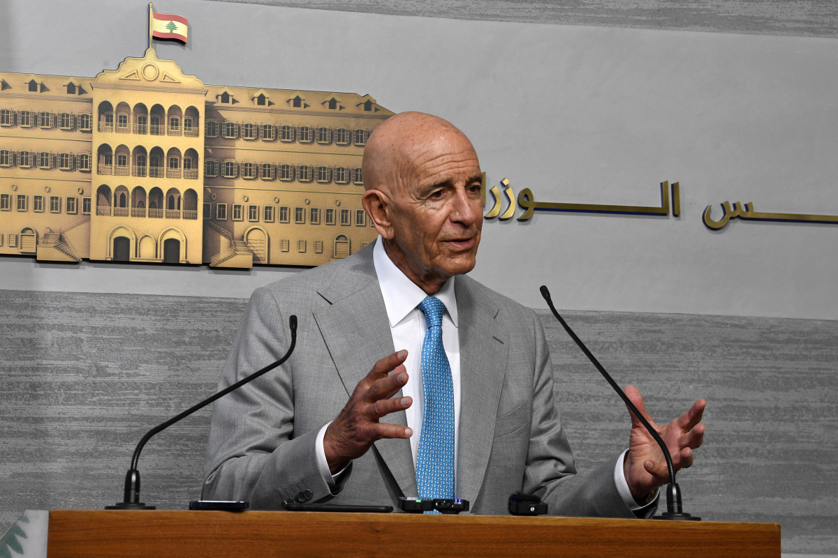 ▲도널드 트럼프 미국 대통령의 시리아 특사인 톰 배럭 튀르키예 미국 대사가 21일(현지시간) 레바논 수도 베이루트 대통령궁에서 기자회견을 하고 있다.  (베이루트(레바논)/EPA연합뉴스 )