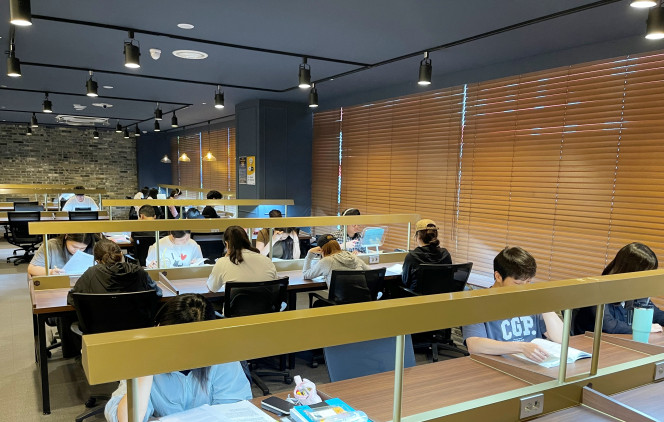 ▲에듀윌 프리미엄 학습 공간 '스페이스알파(SPACE α)' 2호점 부평센터 (사진제공=에듀윌)