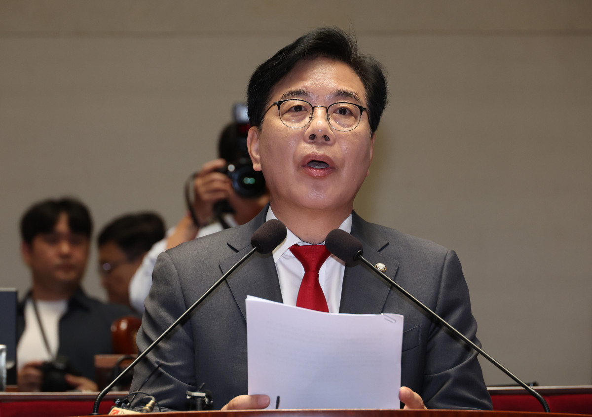 ▲국민의힘 송언석 비상대책위원장 겸 원내대표가 23일 서울 여의도 국회에서 열린 의원총회에서 발언하고 있다. 2025.7.23 (연합뉴스)