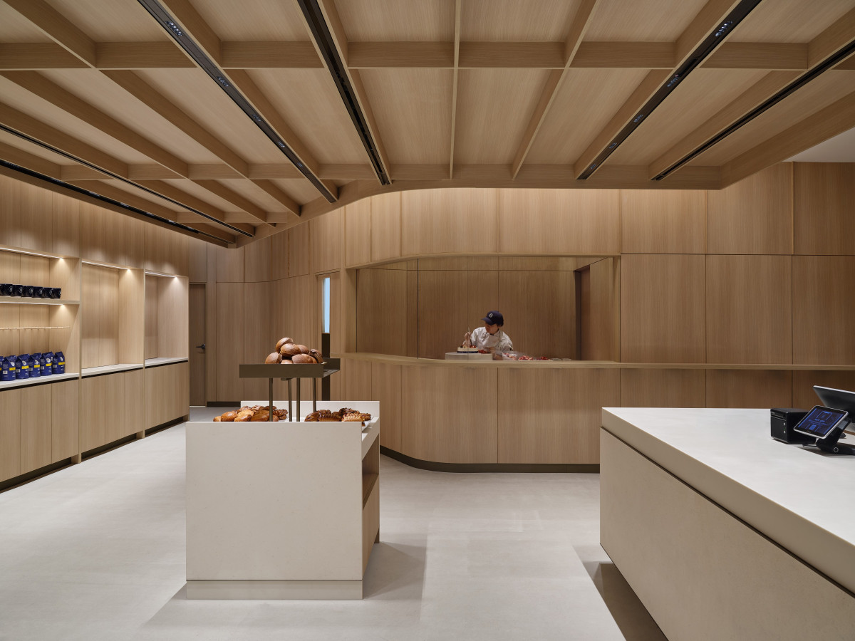 ▲파리바게뜨 블루어 스트리트점. (사진제공=SPC그룹)