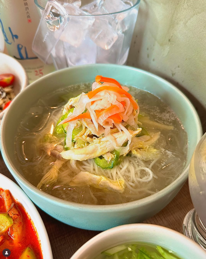 (출처=잡을손 인스타그램 캡처)