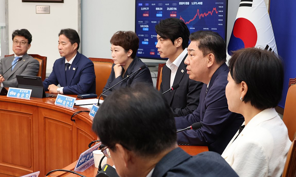 ▲더불어민주당 김병기 당대표 직무대행 겸 원내대표가 25일 서울 여의도 국회에서 열린 최고위원회의에서 발언하고 있다. (사진제공=연합뉴스)