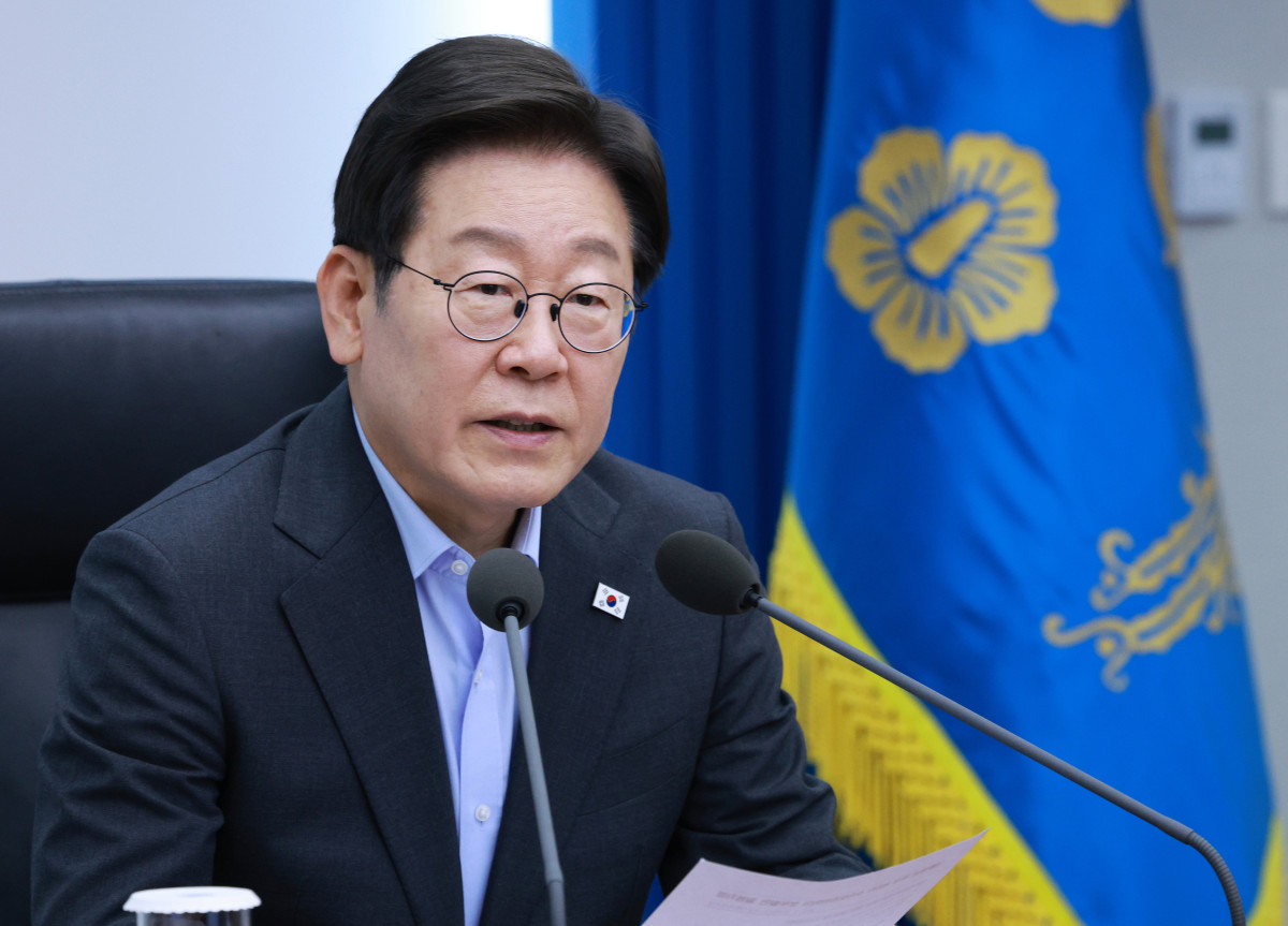 ▲이재명 대통령이 24일 서울 용산 대통령실 청사에서 열린 제5차 수석보좌관회의에서 발언하고 있다. (뉴시스)