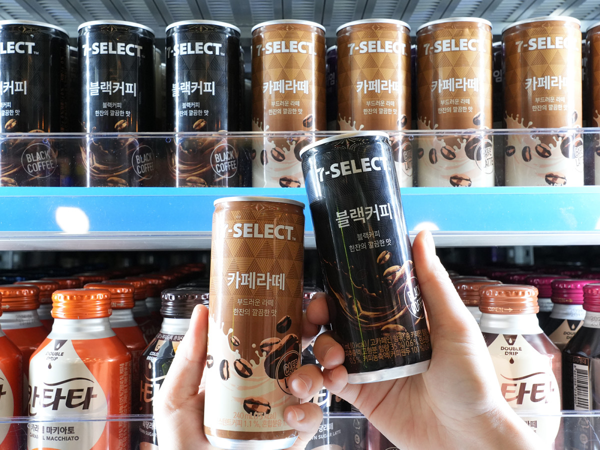 ▲세븐일레븐이 출시한 900원 캔커피 2종. (사진제공=세븐일레븐)