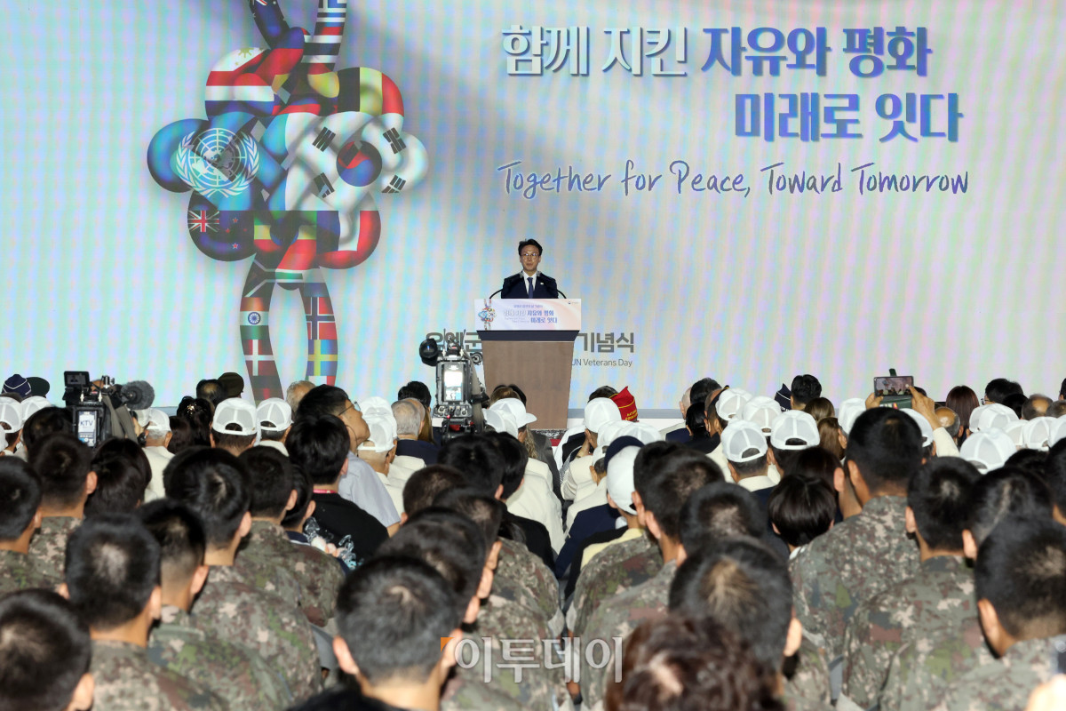 ▲김민석 국무총리가 27일 경기 고양시 일산서구 킨텍스에서 열린 2025년 유엔군 참전의 날 기념식에서 기념사를 하고 있다. 조현호 기자 hyunho@