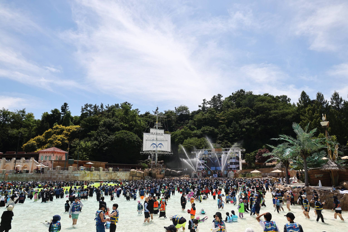 ▲캐리비안 베이 파도풀에서 펼쳐지는 워터 뮤직 풀파티 현장 (사진제공=삼성물산 리조트부문)