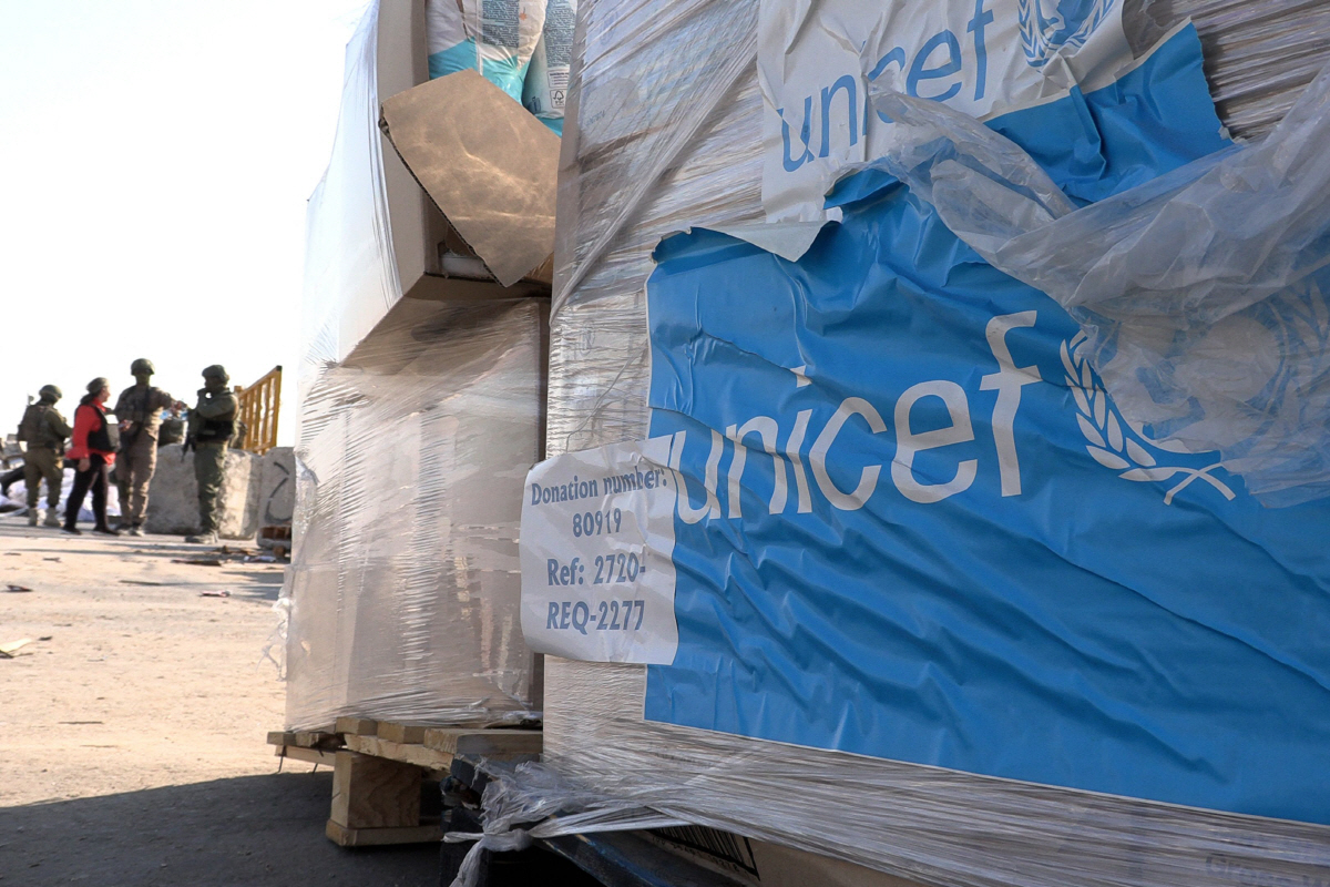 ▲팔레스타인 가자지구 국경에 유니세프 구호물품이 준비돼 있다. 가자지구/AFP연합뉴스