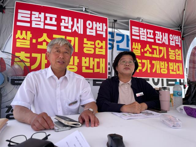 ▲진보당 소속 박형대 오미화 전남도의원이 28일 전남 농수산물 추가 개방에 반대하는 천막농성에 들어갔다. (사진제공 진보당 전남도당)