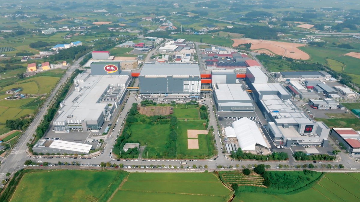▲전라북도 익산시에 위치한 하림의 퍼스트키친 모습이 보이고 있다. (사진제공=하림)