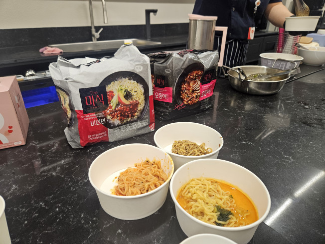 ▲하림의 퍼스트키친에서 시식 라면이 준비돼있다. (정영인 기자 oin@)